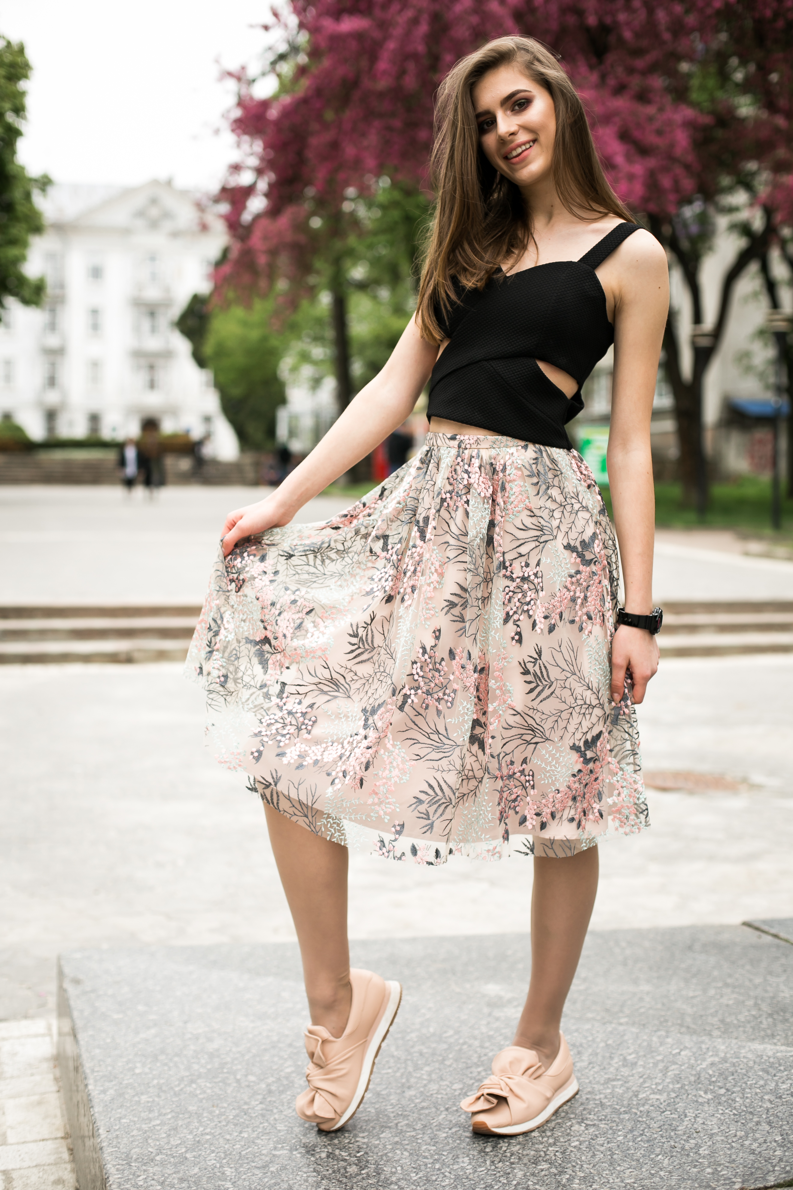 smiling-walking-going-fun-background-street.jpg