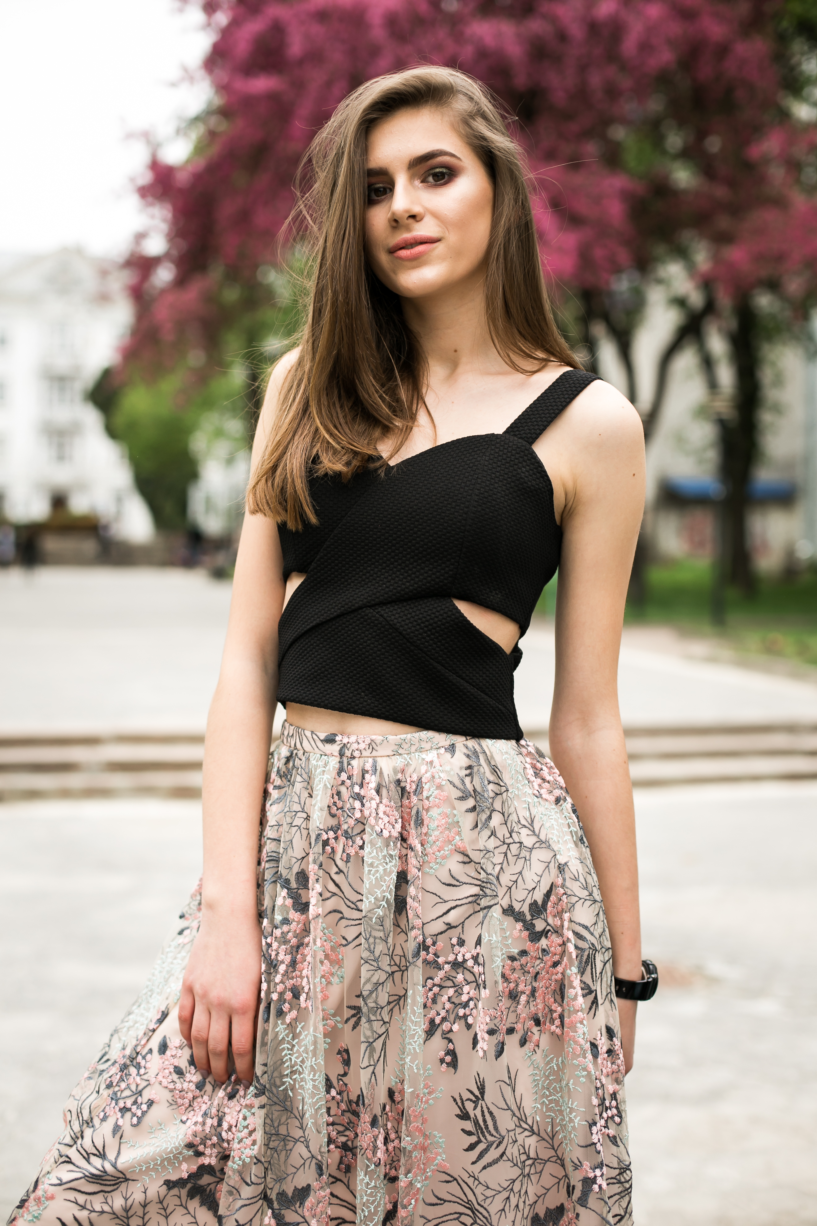 travel-girls-person-life-corporate-business.jpg